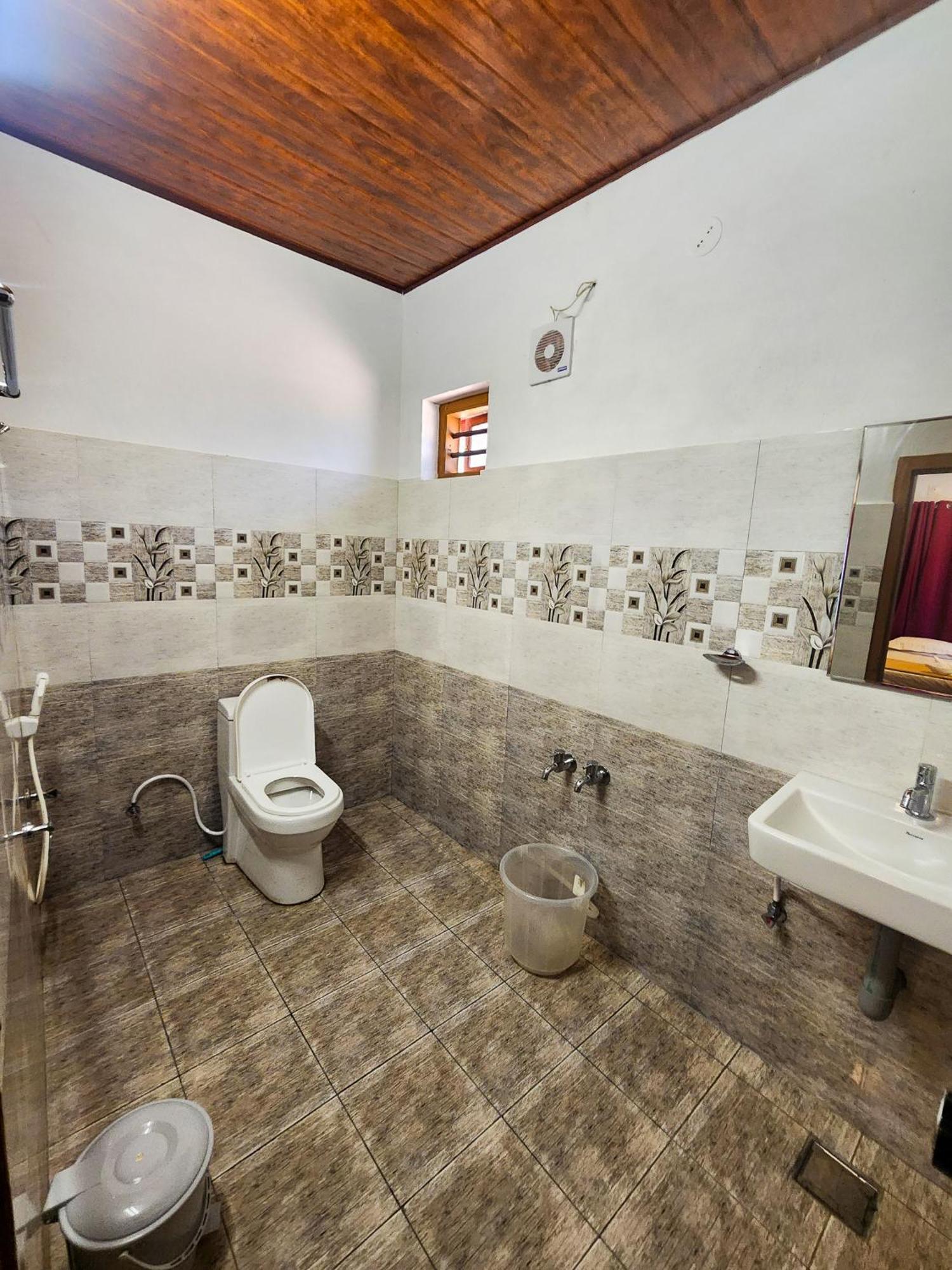 Celestial Heights Homestay Kurchi Экстерьер фото