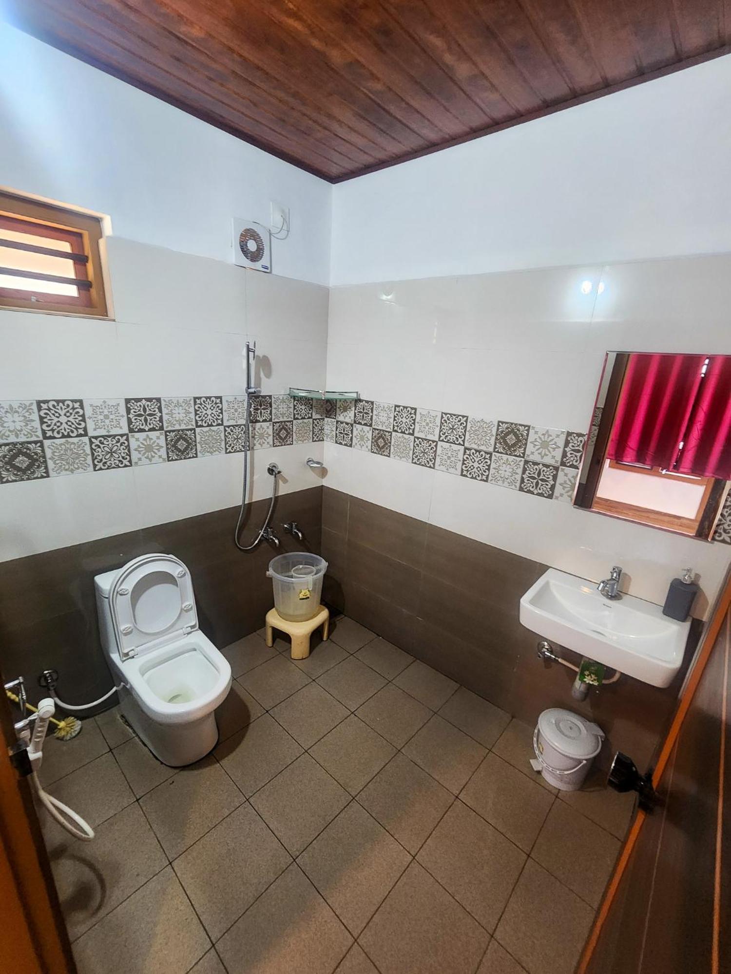 Celestial Heights Homestay Kurchi Экстерьер фото