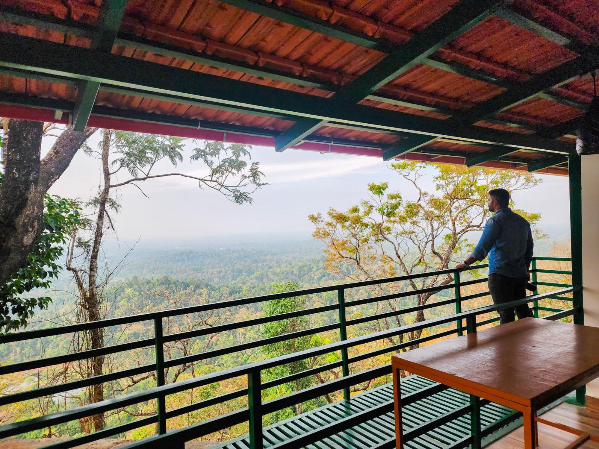 Celestial Heights Homestay Kurchi Экстерьер фото